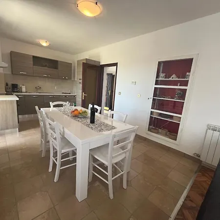 Sterna In Apartment Svetvincenat